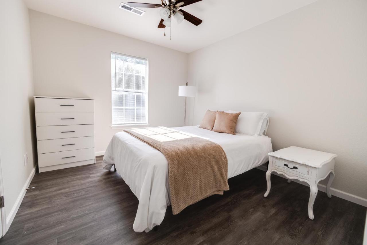 Trailside Townhouse - Close To Downtown & Bike Trails Bentonville Kültér fotó